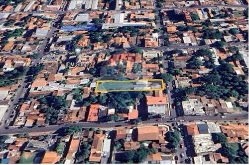 Amplio terreno Centro de San Lorenzo — foto 5
