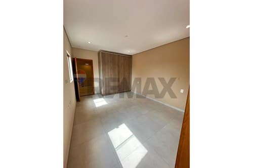 Vendo duplex en esquina en Luque – loma merlo