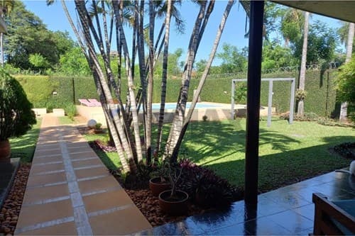 "Residencia de Lujo en San Miguel, San Lorenzo" — foto 2
