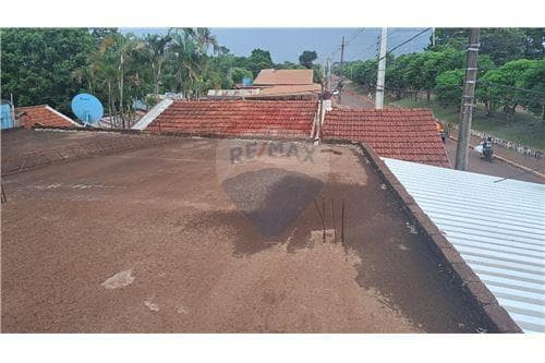 Amplio lote con salon comercial céntrico en venta — foto 2