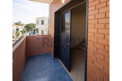 Venta de edificio en pettirossi