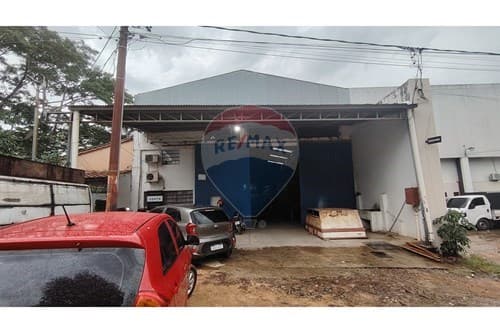 ¡Excelente Propiedad Comercial en Vista Alegre!