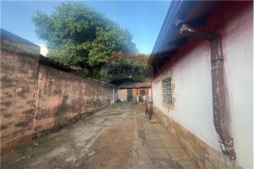 Terreno con casa en venta Luque laurelty — foto 4
