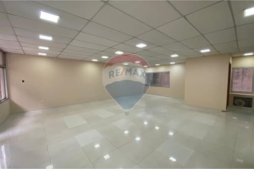 "Oficina Ideal en el Centro de Paraguay: 110 m²" — foto 3