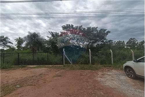 Vendo en villeta una hectarea sobre acceso su�