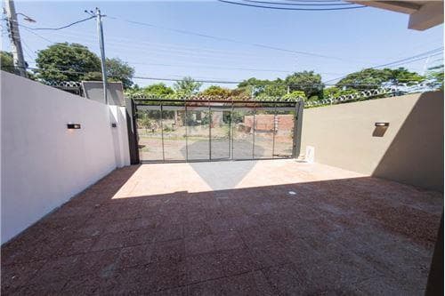 🏡excelente oportunidad!! Dúplex próximo estrenar en el barrio san roque de lambaré 🧑‍🧑‍🧒‍🧒 — foto principal