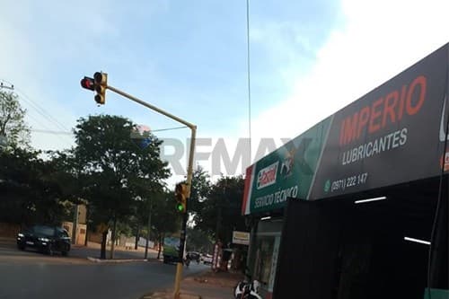 Local comercial en esquina en Villa Elisa — foto 3