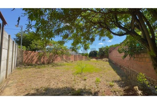 Terreno de 440 m2 en barrio Centro