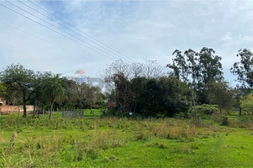 Venta terreno en esquina mbatovi