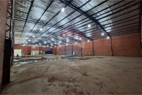 Amplio depósito en MRA con renta en venta — foto 4