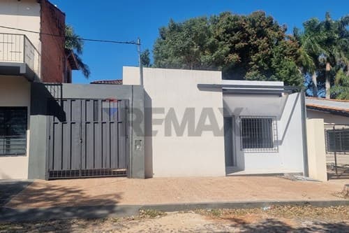 Alquilo casa en barrio san cristóbal – Asunción