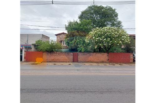 Casa a refaccionar s/ avda felix bogado - asuncion — foto 4