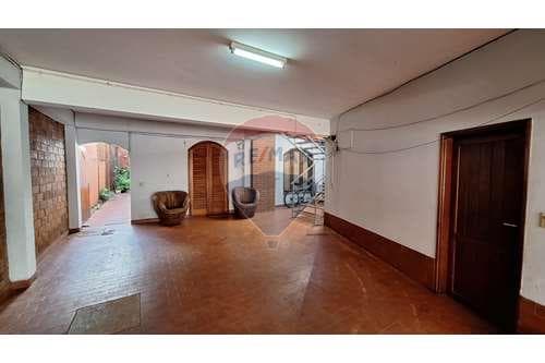 Amplia propiedad en venta pleno centro de enc, foto 2
