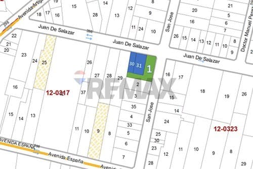 ¡Terreno de 909m² en Las Mercedes, Asunción! — foto 1