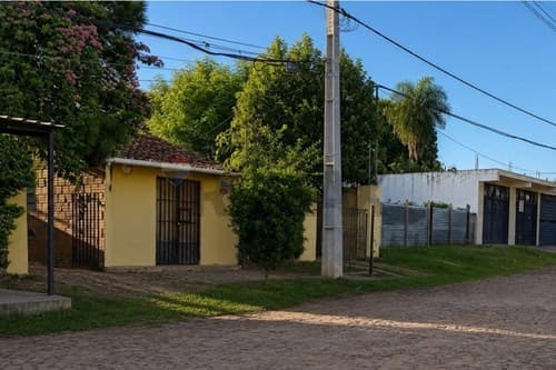Inversión Ideal en San Lorenzo: Vivi y alquila