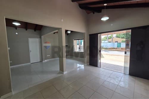 Salón comercial en Luque Maka.i — foto 2