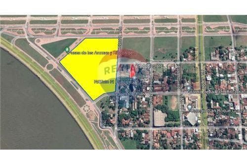 Vendo Terreno con local comercial y loza