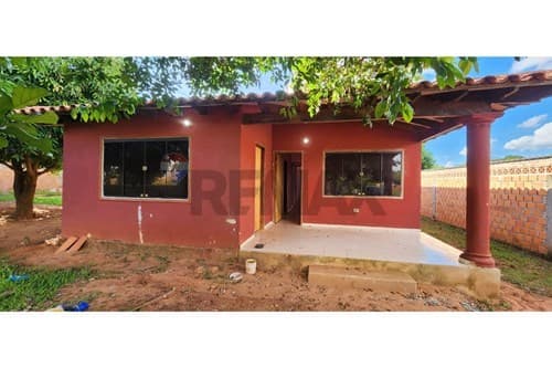 Casa en alquiler en Capiata - Thompson