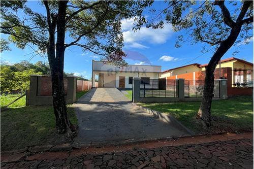 Residencia a estrenar en venta hohenau — foto 3