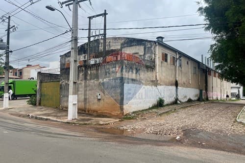 Vendo Galpón en Lambaré - Cuatro Mojones