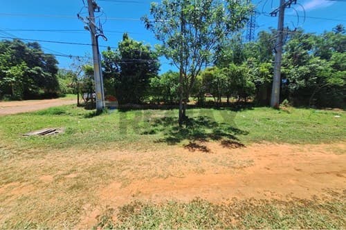VENDO! Propiedad de 2 Terrenos en esquina — foto 2