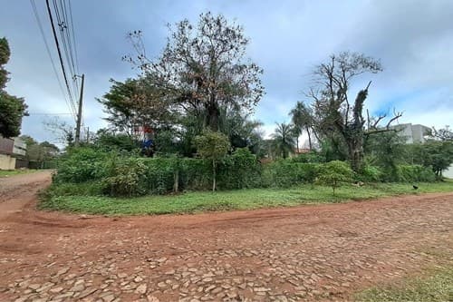 Terreno en esquina de 1080 m2