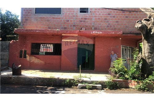 Salón Comercial en Esquina -B° San Vicente — foto 4
