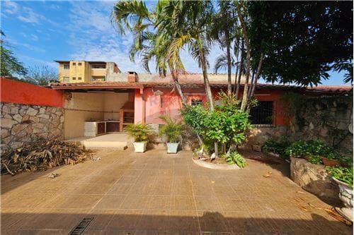 Hermosa y amplia casa de 2 pisos con 4 hab — foto 3