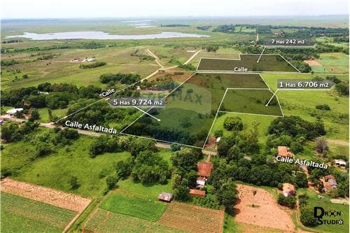 7.6 has en Nueva Italia s/ruta asfaltada — foto 4