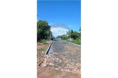 Terreno en limpio, de 716 m2 en esquina — foto 5