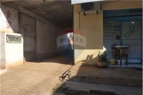 Vendo propiedad en el centro de Encarnación