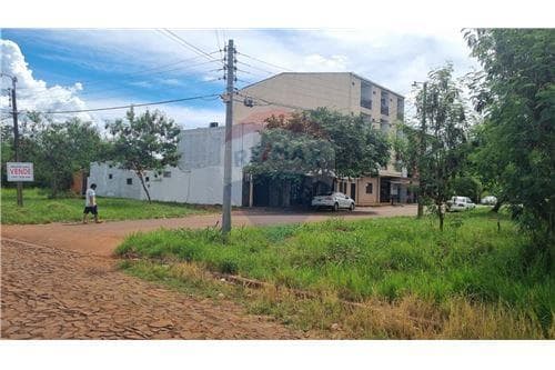 Terreno en venta cercano al Circuito Comercial — foto 2