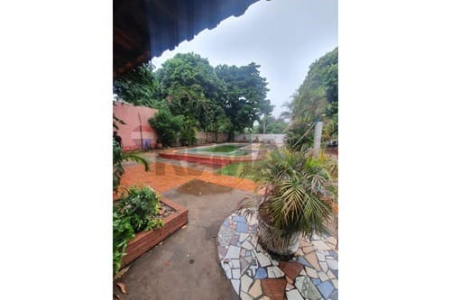 Terreno con piscina — foto 2