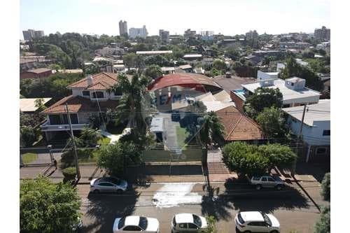 Propiedad en venta -centro de encarnacíón
