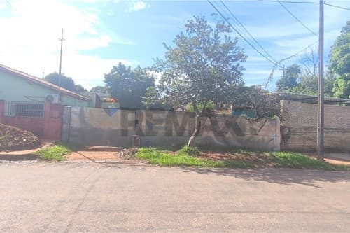 "Terreno en San Lorenzo: ¡Alta Visibilidad!" — foto 2