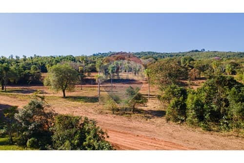 Terreno en venta en Ypacaraí, foto 2