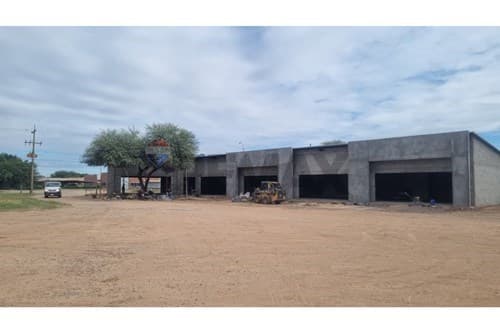 Comercial en Loma Plata — foto 5