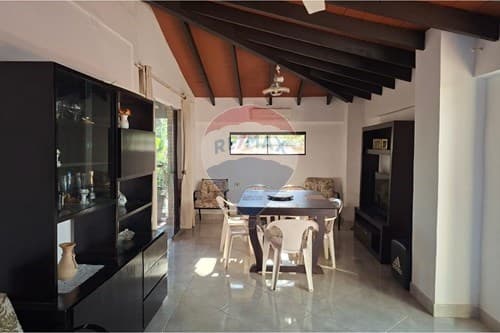 "Tu Sueño en Altos: Casa Moderna y Confortable" — foto 3