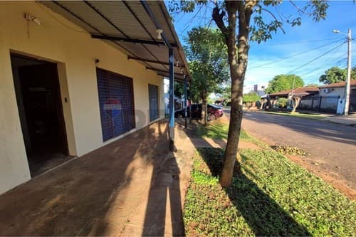 🏡 Live Upstairs. Generate Income Downstairs, foto 2