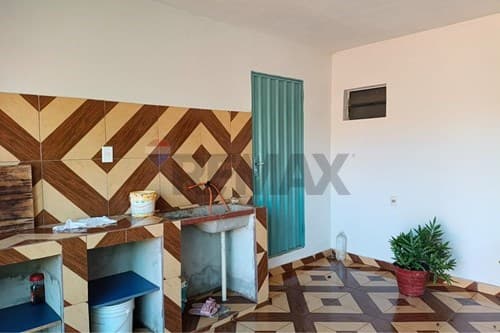 Amplia casa en capiata — foto 2