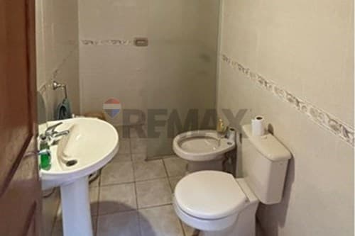 Casa con amplio patio en laurelty-Luque en venta — foto 5