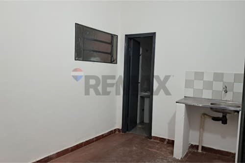 Alquilo salón comercial Fernando Zona Norte