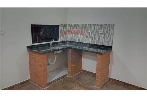 Casa a estrenar en J. A. Saldivar Bº Mbocayaty, foto 4