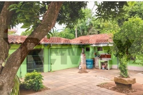 ¡Casa ideal en LAURELTY - No te lo pierdas!