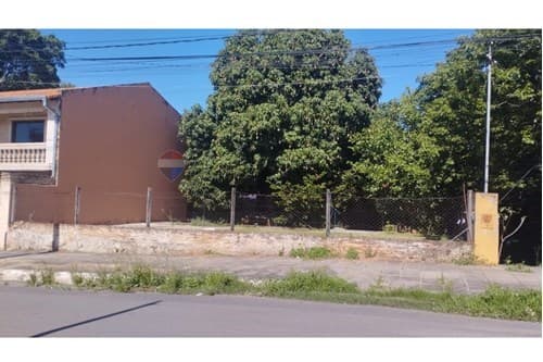 Casa en esquina en Lambaré de 3 Dormitorios — foto 2