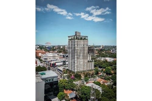 Vendo departamento de 3 dormitorios en Villa Morra