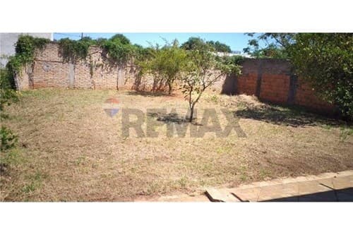 Casa ubicado en Luque Barrio central II — foto 3