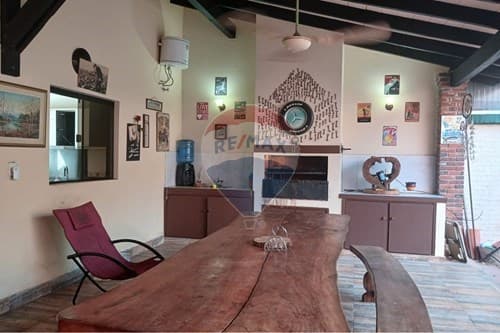Casa en venta en Luque con solo 8 meses — foto 1