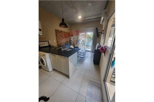 Depto de 1 dormitorio con cochera - Edif Bohemia — foto 2