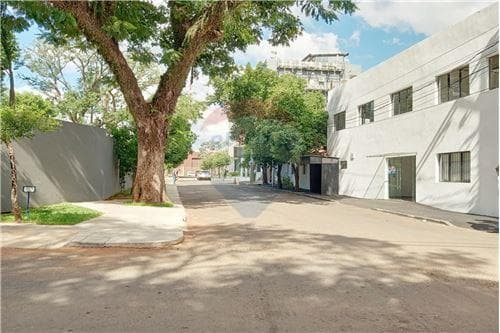 Vendo edificio corporativo zona tigo
